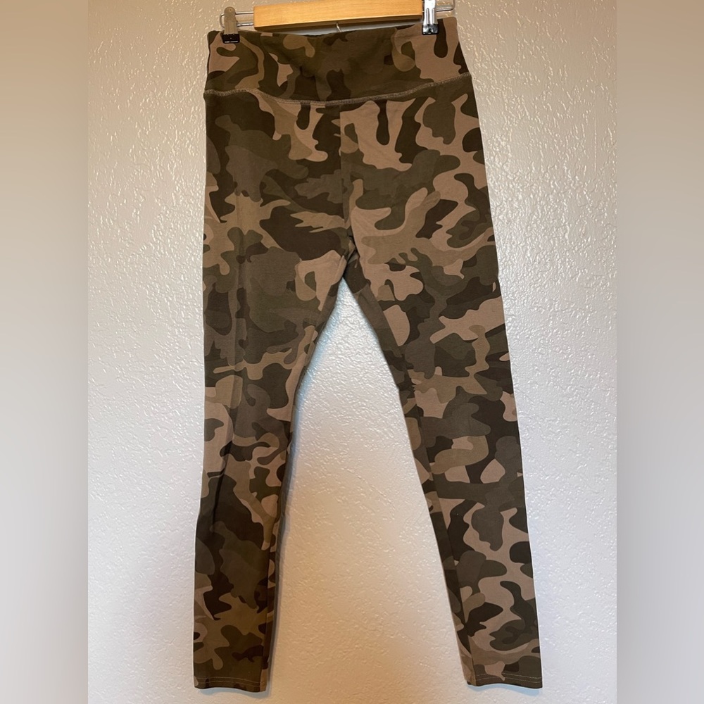 CAMO GREEN LEGGINGS